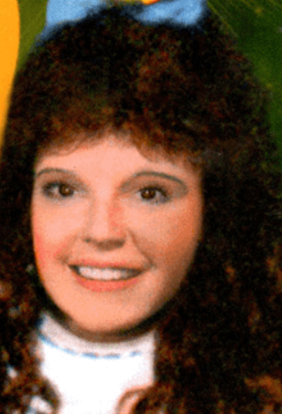Elaine Horn as Dorothy